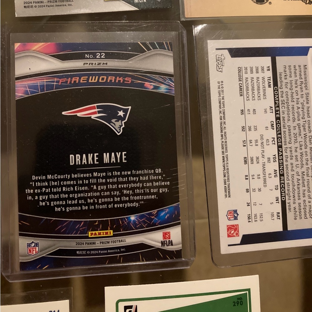 New England Patriots 11 card lot with 2024 Panini Prizm Fireworks Drake Maye #22 - Picture 9 of 12